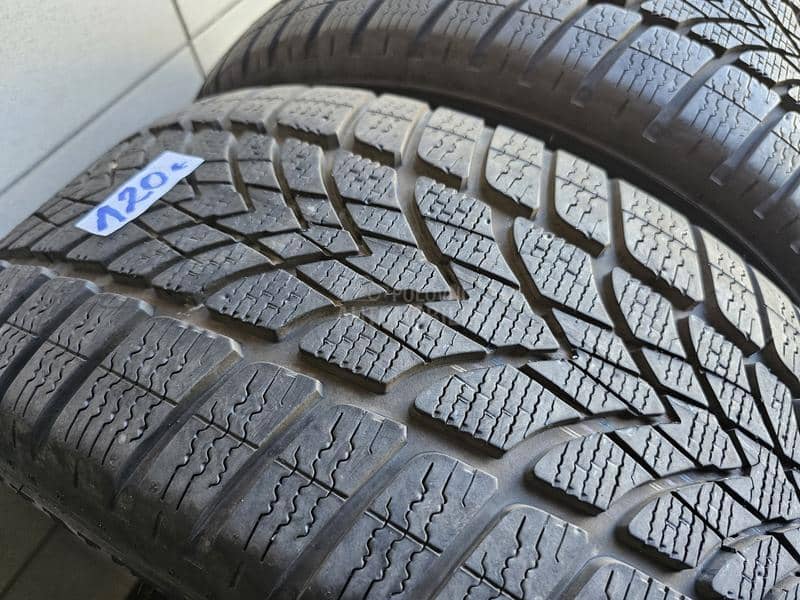 Dunlop 225/55 R17 Zimska