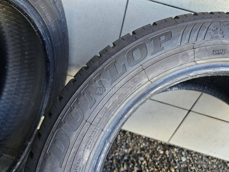 Dunlop 225/55 R17 Zimska