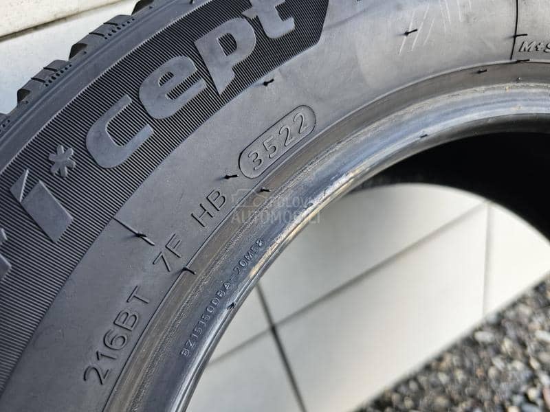 Hankook 185/60 R15 Zimska