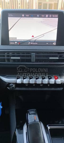 Peugeot 3008 8 EAT Perla Bela