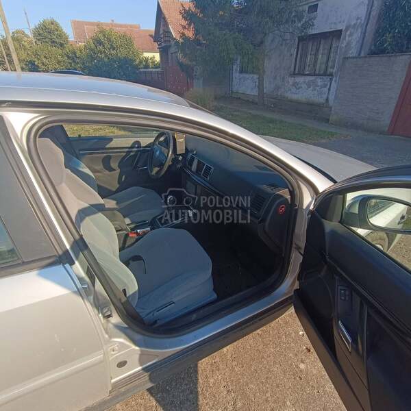 Opel Vectra C Z18XE