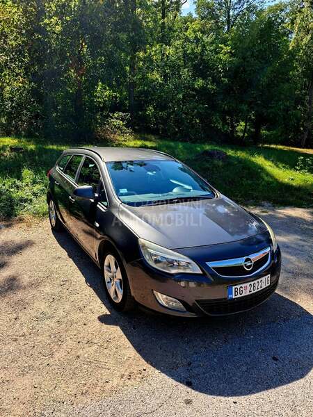 Opel Astra J 1.7 cdti