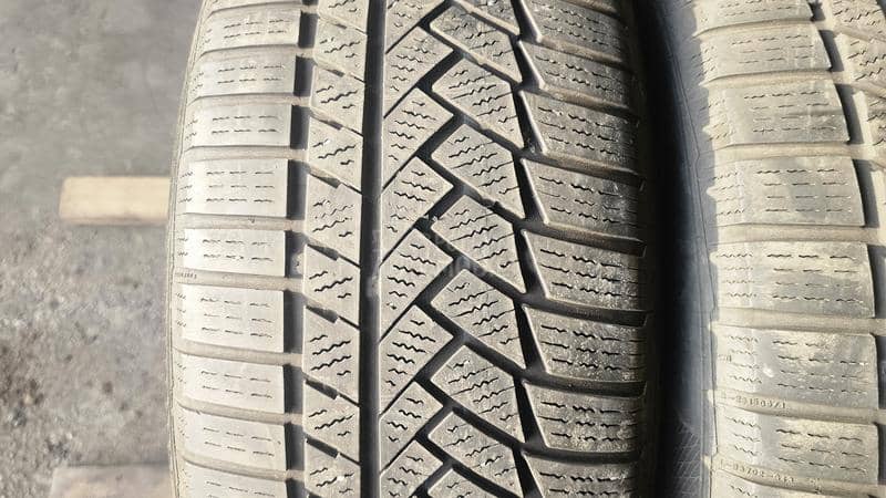 Continental 235/55 R19 Zimska