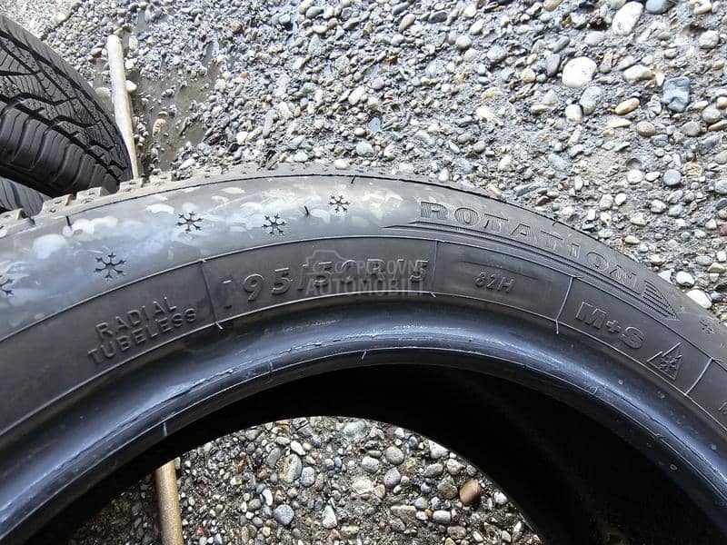 Dunlop 195/50 R15 Zimska