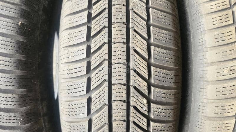 Continental 215/65 R17 Zimska