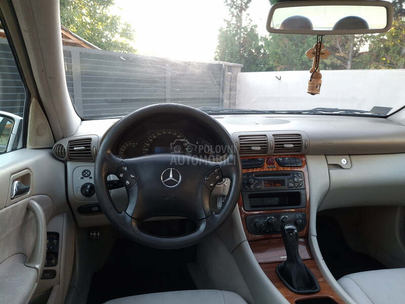 Mercedes Benz C 200 w203