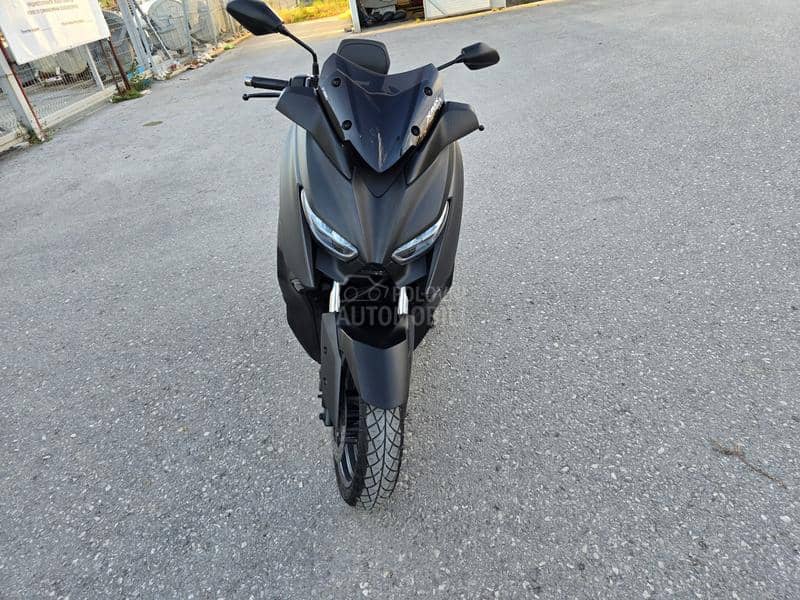 Yamaha X MAX