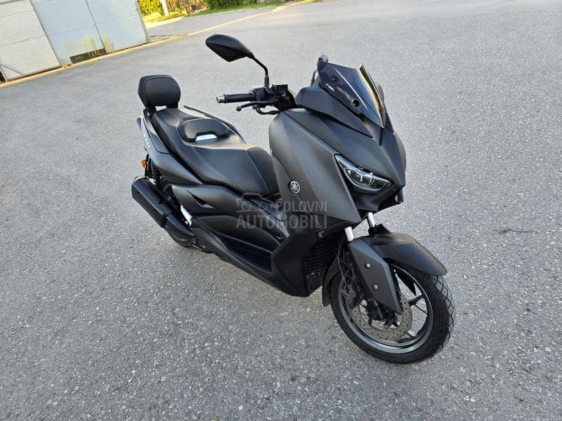 Yamaha X MAX