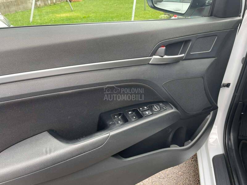 Hyundai Elantra GLS