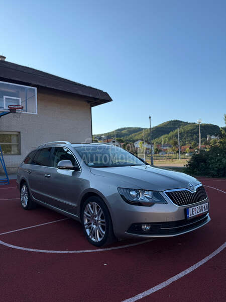 Škoda Superb 