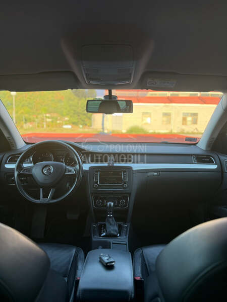 Škoda Superb 