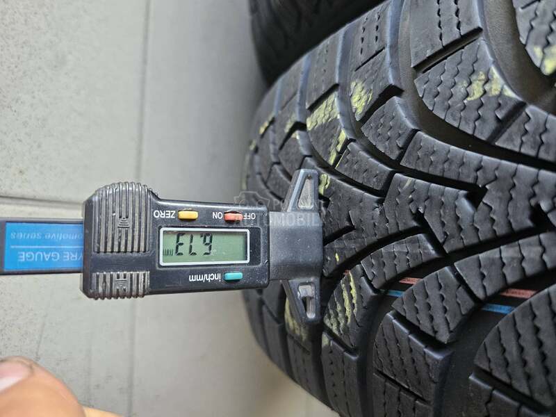 Goodyear 205/60 R16 Zimska