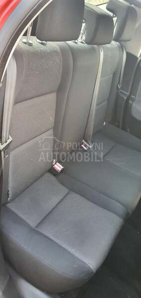 Peugeot 207 O C U V A N