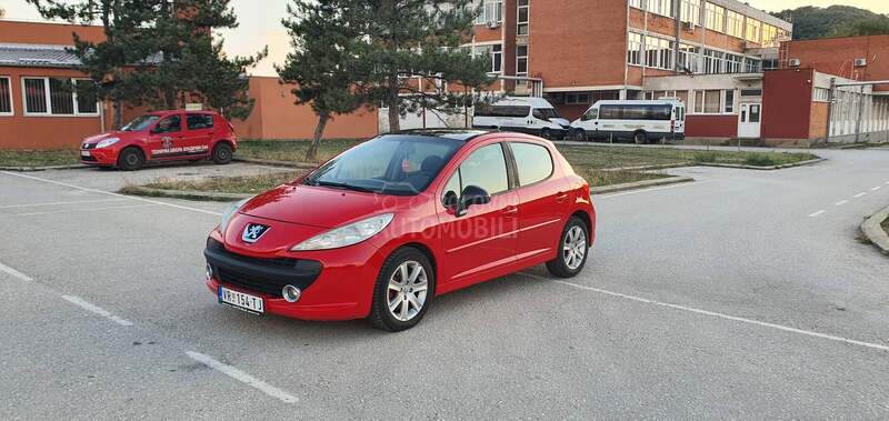 Peugeot 207 O C U V A N