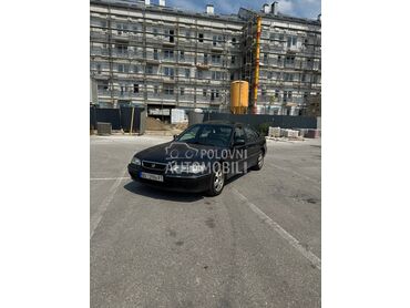 Honda Accord 2.0i LS