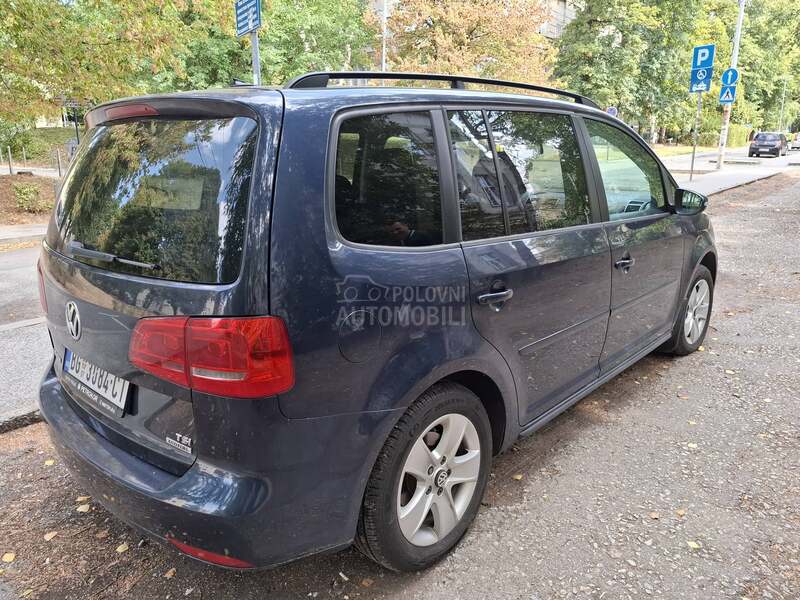 Volkswagen Touran 