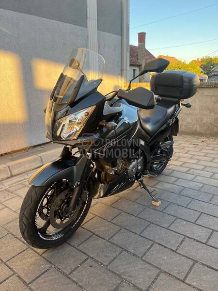 Suzuki V Strom 650