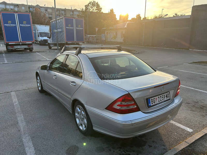 Mercedes Benz C 200 Elegance