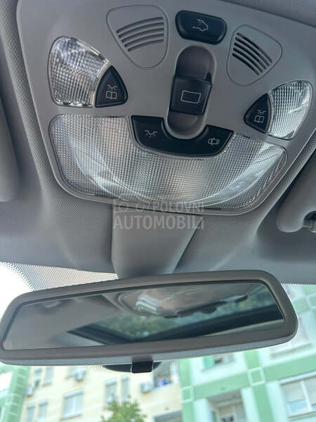 Mercedes Benz C 200 Elegance