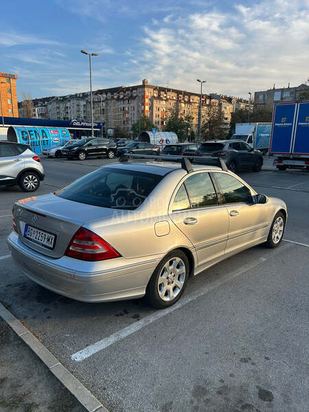 Mercedes Benz C 200 Elegance