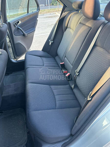Mercedes Benz C 200 Elegance