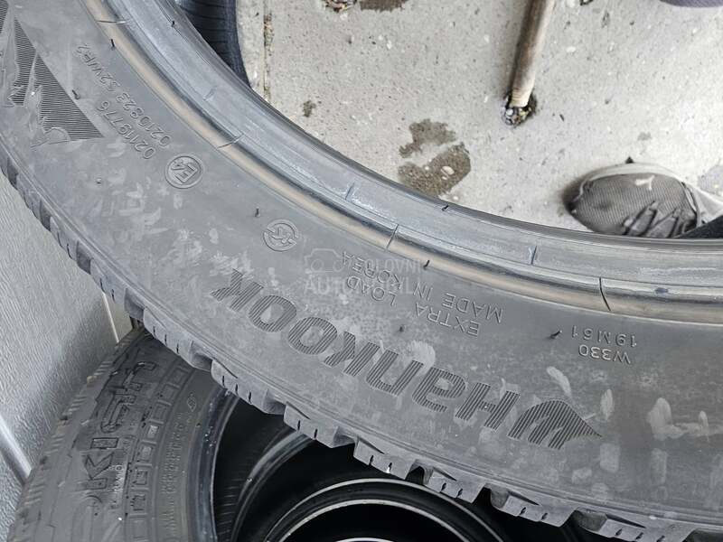 Hankook 275/40 R18 Zimska