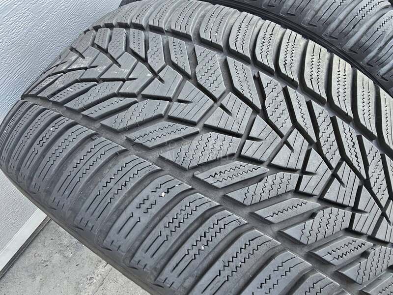 Hankook 275/40 R18 Zimska