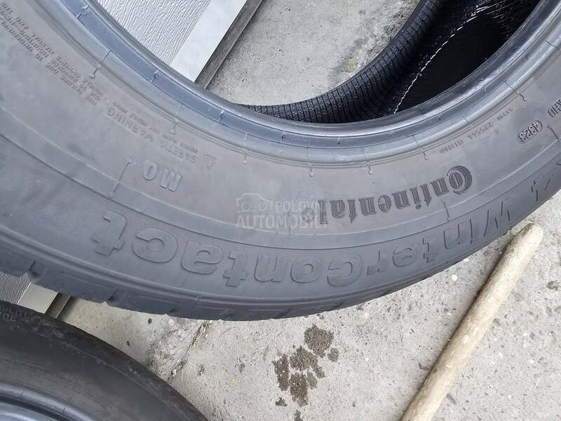 Continental 235/65 R17 Zimska