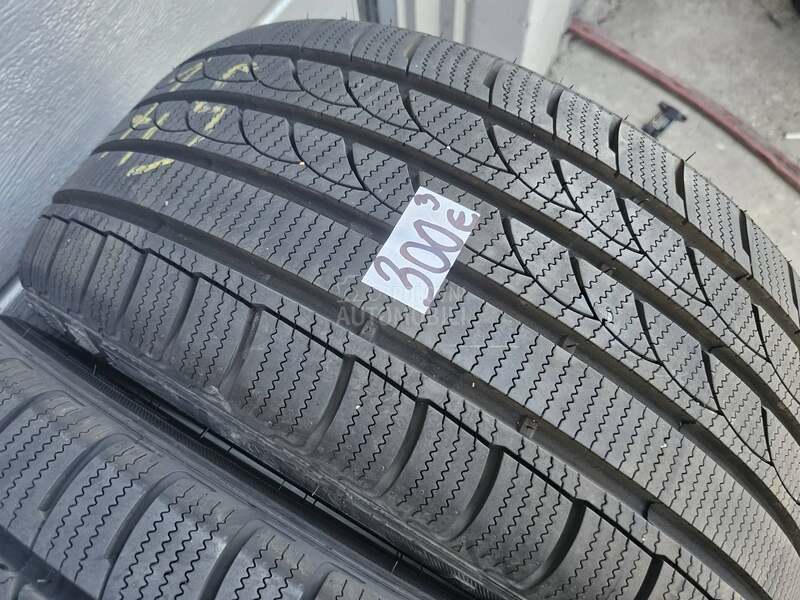Tracmax 255/35 R19 Zimska