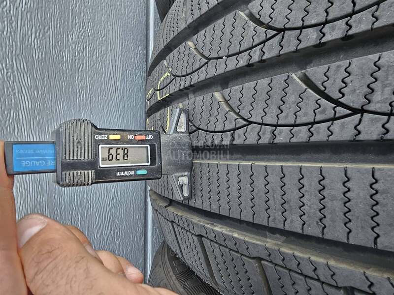 Tracmax 255/35 R19 Zimska