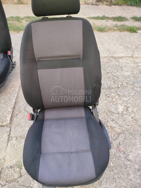 Sedist za golfa 4.hecbek.