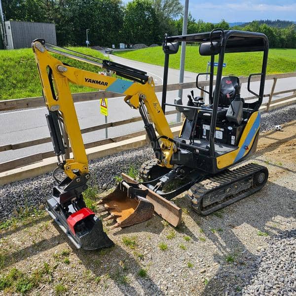Yanmar SV 18  2 Tone