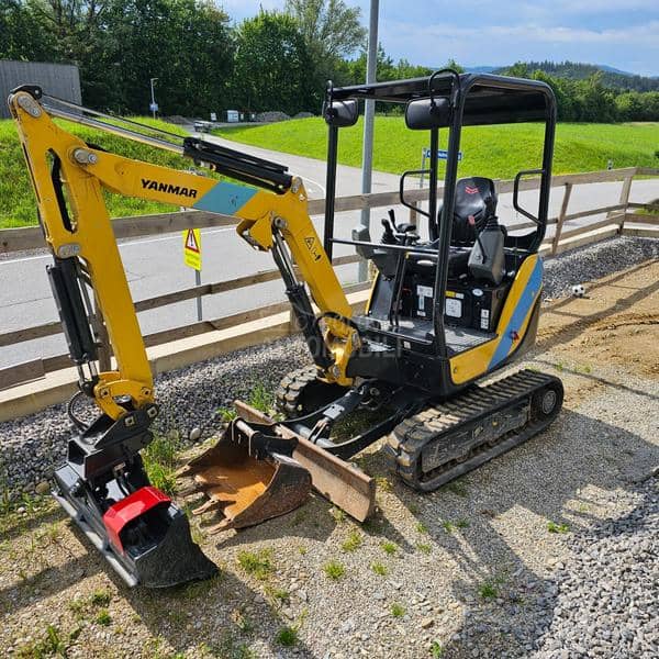 Yanmar SV 18  2 Tone