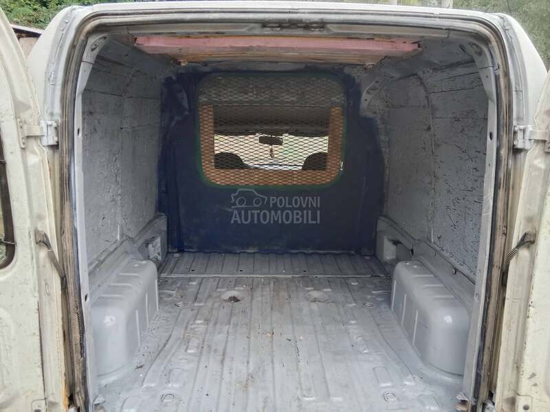Ford Courier 