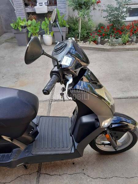 Kymco Agility 4t