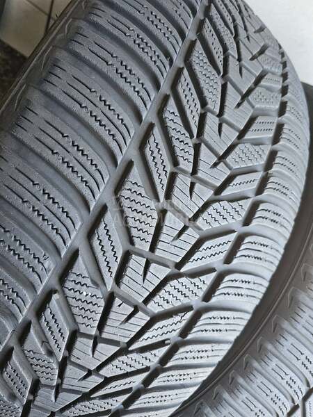 Hankook 275/50 R20 Zimska