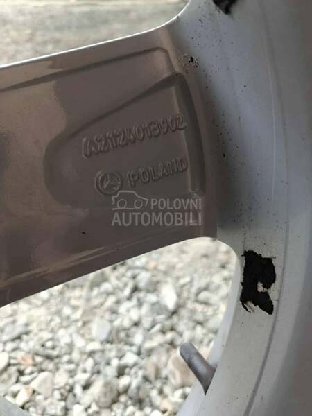 Bridgestone 215/55 R17 Zimska
