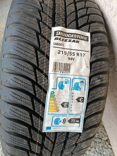 Bridgestone 215/55 R17 Zimska