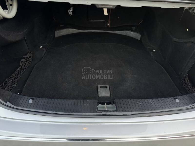 Mercedes Benz E 200 2.1 CDI Avantgarde