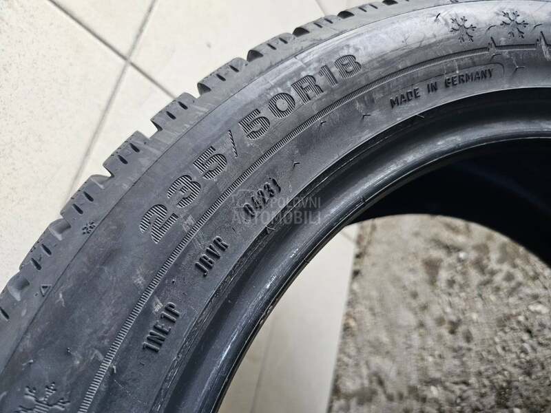 Dunlop 235/50 R18 Zimska