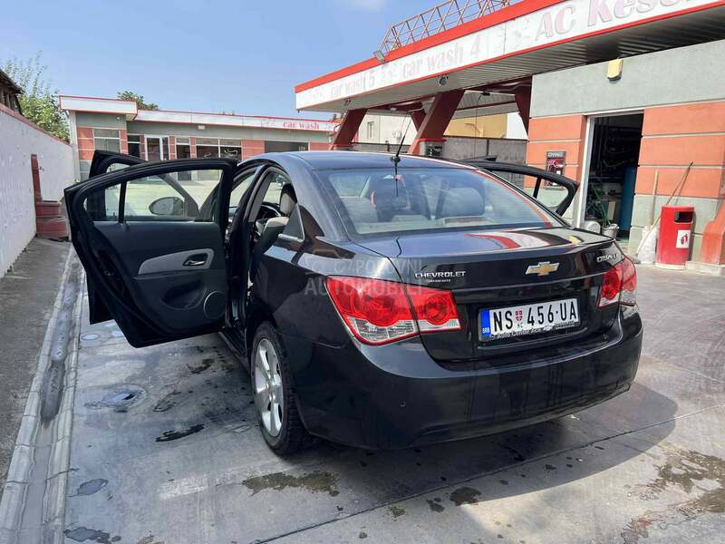 Chevrolet Cruze LT