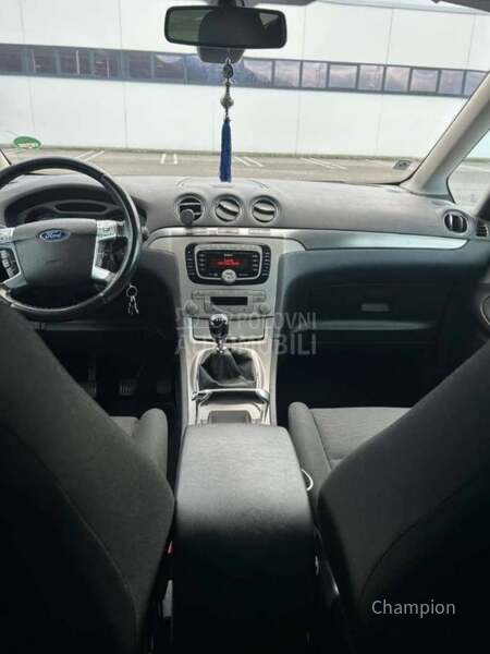 Ford Galaxy 2.0 TDCI TITANIUM