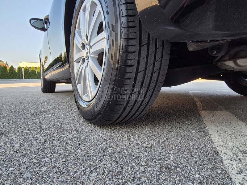 Volkswagen Golf 6 1.4 16v