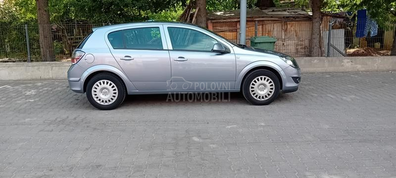 Opel Astra H 1.4