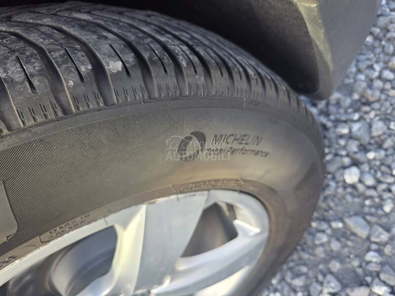 Volkswagen Tiguan 2.0tdi