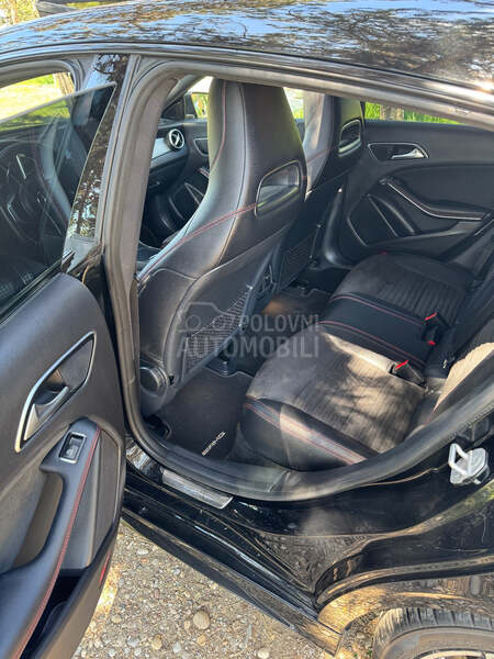 Mercedes Benz CLA 200 Shooting Brake AMG Line NIGHTPAKET