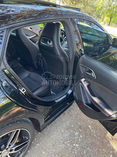 Mercedes Benz CLA 200 Shooting Brake AMG Line NIGHTPAKET