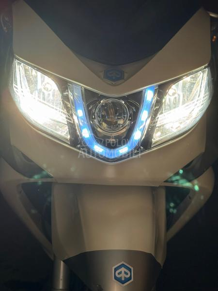 Piaggio X10