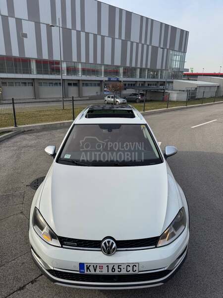 Volkswagen Golf 7 Alltrack 1.8tsi 4x4   Z V E R