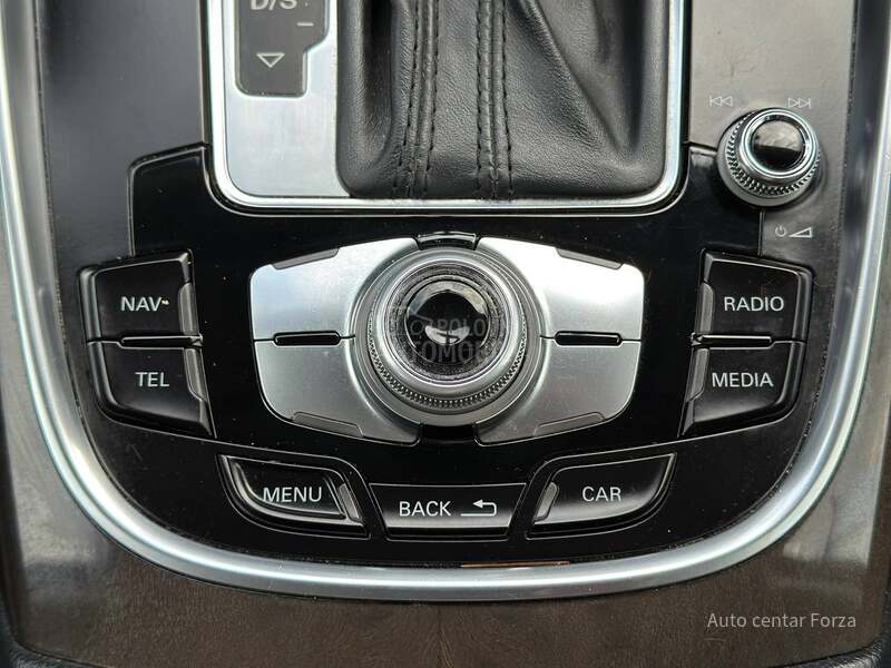 Audi Q5 A U T/N A V/N O V